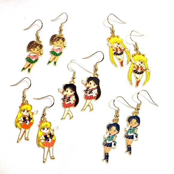 ๐50% OFF/3+...Set of 5 Sailor Moon Characters Earrings (Style 2) - Picture 1 of 9